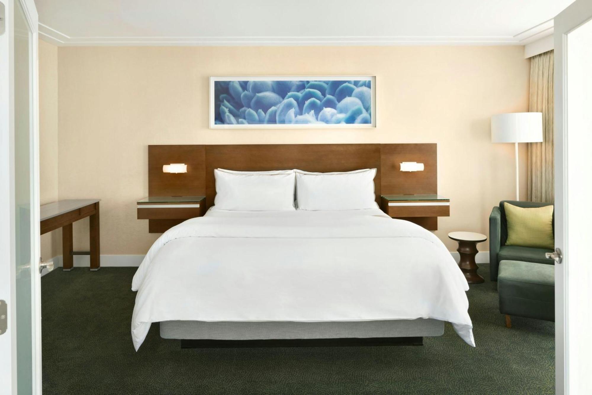 The Westin Wall Centre, Vancouver Airport Richmond Bagian luar foto